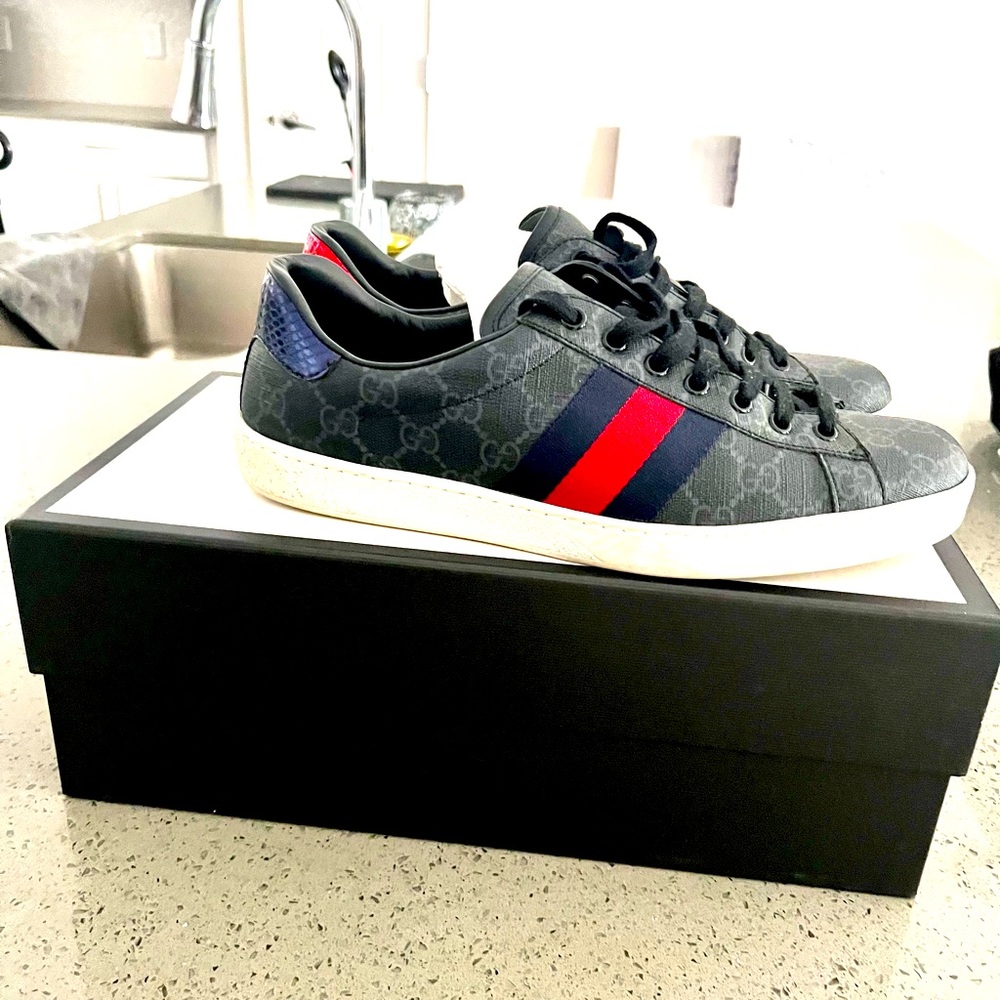 Gucci shoes